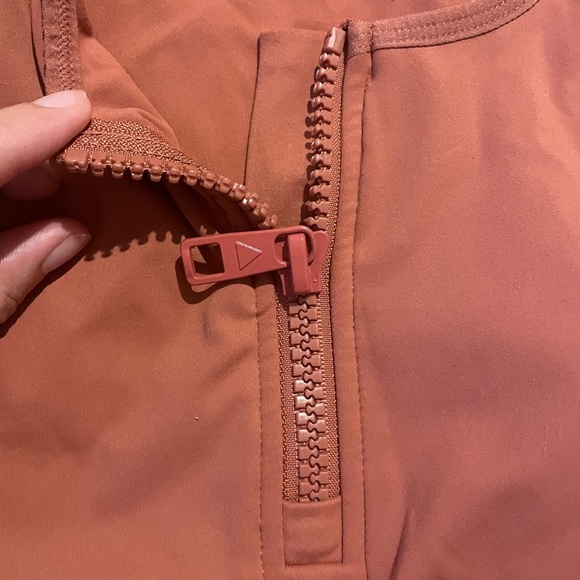 Vitality Isotope sports Bra, Color Sunstone, size Small - Picture 2 of 4